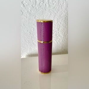 Valmont compact travel ALESSANDRITE I perfume . Travel size . In real leather